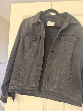 Old Navy Black Washed Denim Jacket like new. Size L - runs small